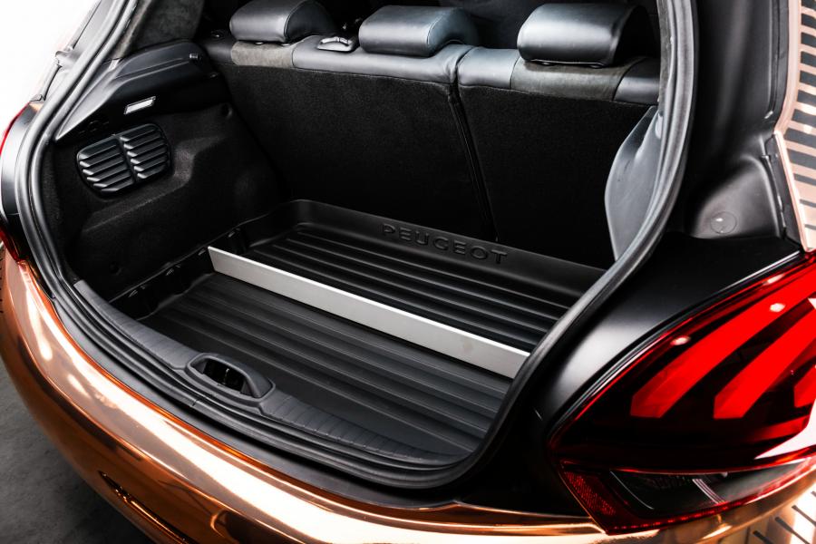 Багажник Peugeot 208 Pyrit Concept 2016 года  (фото 10 из 10)